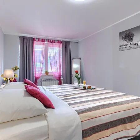 Canaria 1 By Interhome *