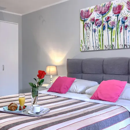 Canaria 1 By Interhome * Pula